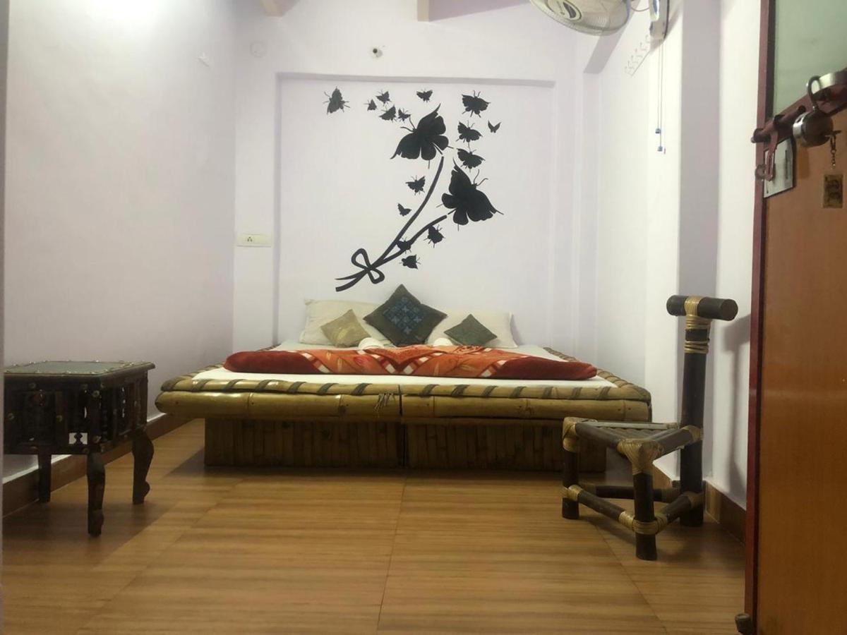 Shri Guest House Varanasi Exterior photo