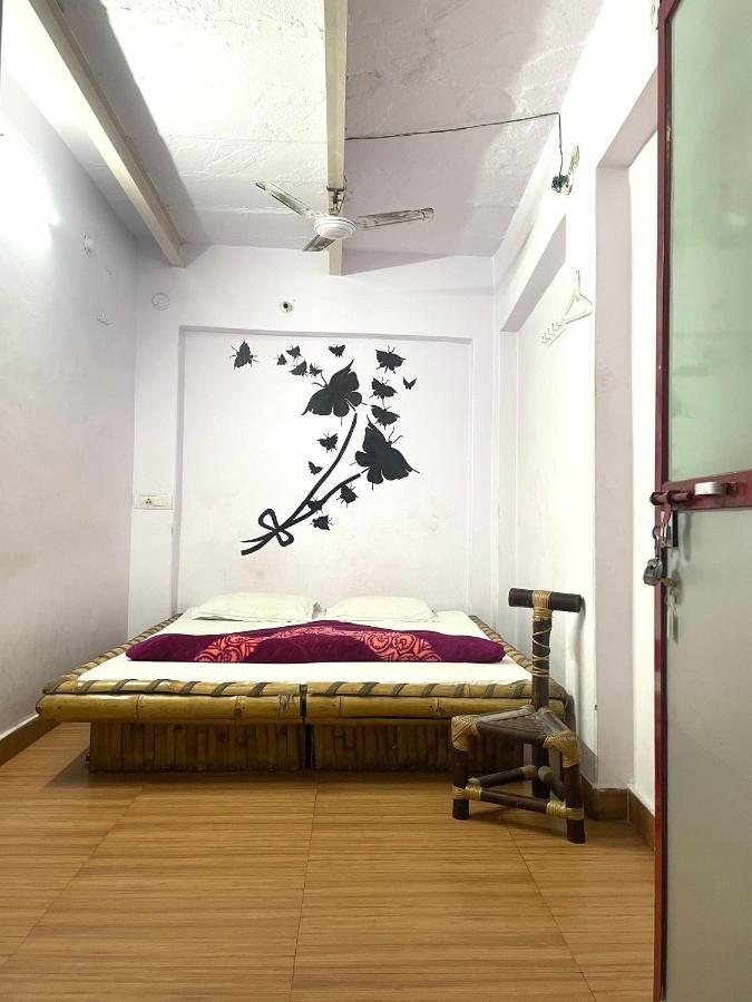 Shri Guest House Varanasi Exterior photo