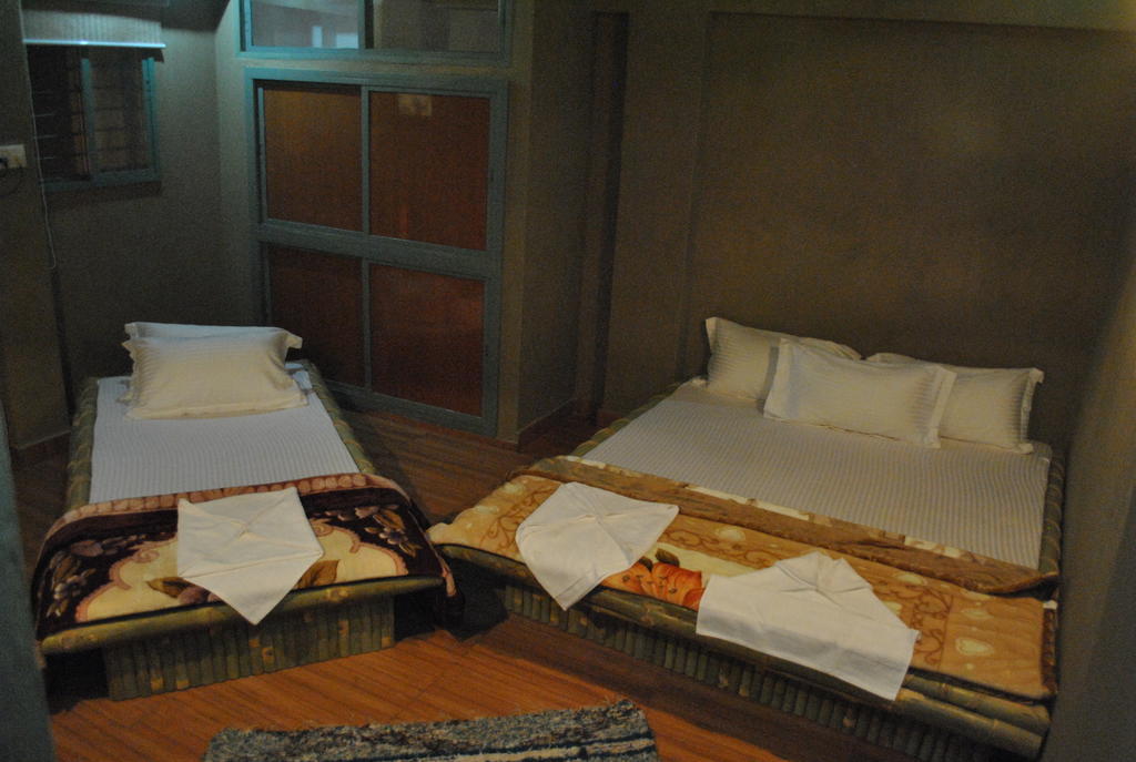 Shri Guest House Varanasi Exterior photo