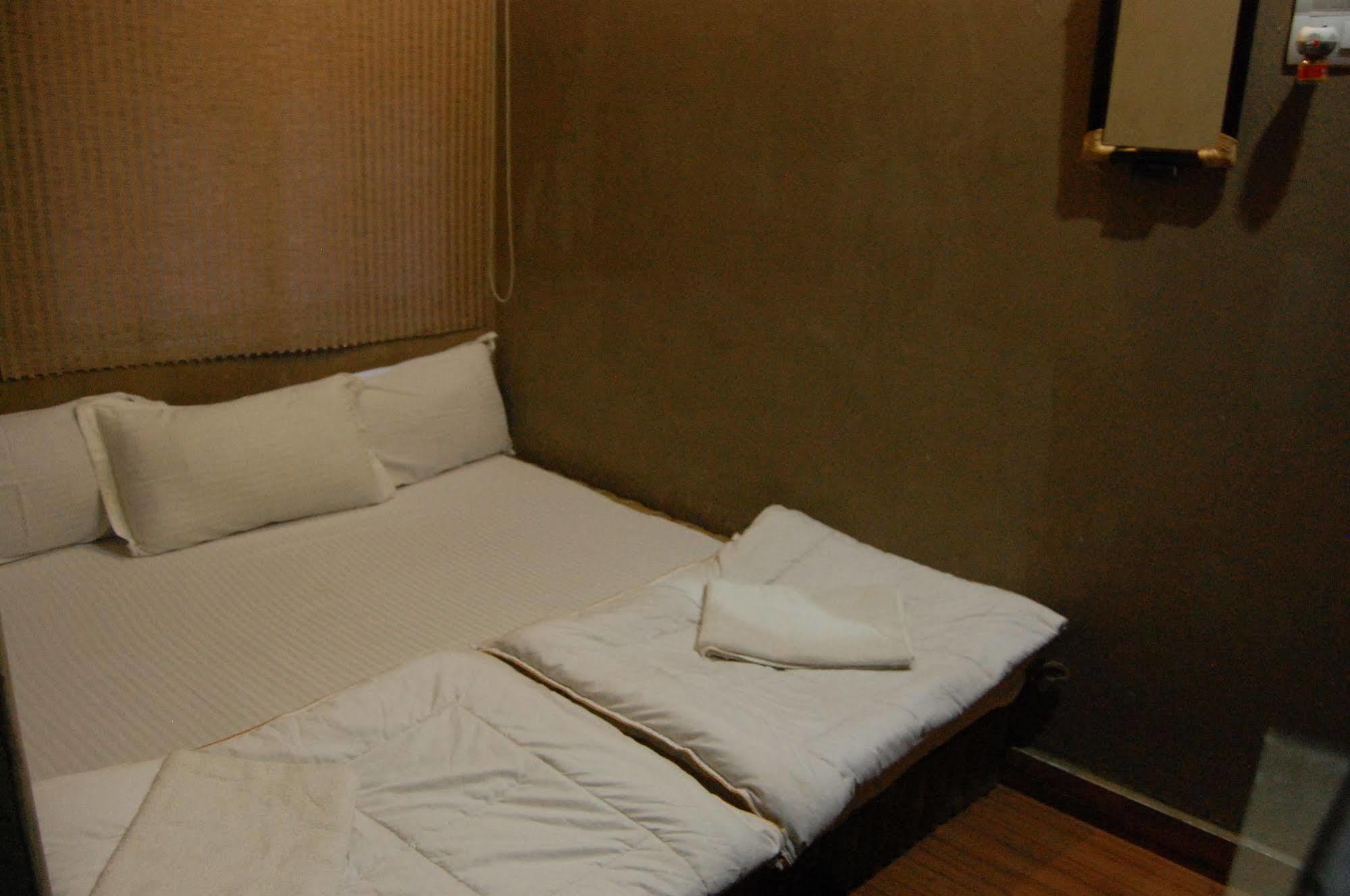 Shri Guest House Varanasi Exterior photo