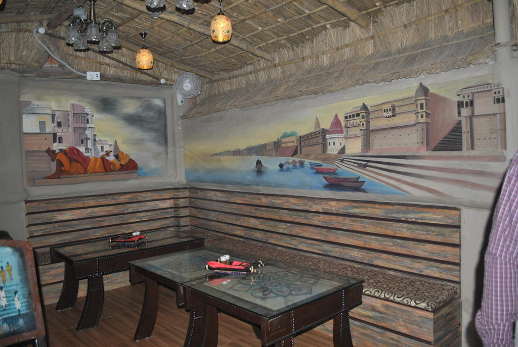 Shri Guest House Varanasi Exterior photo