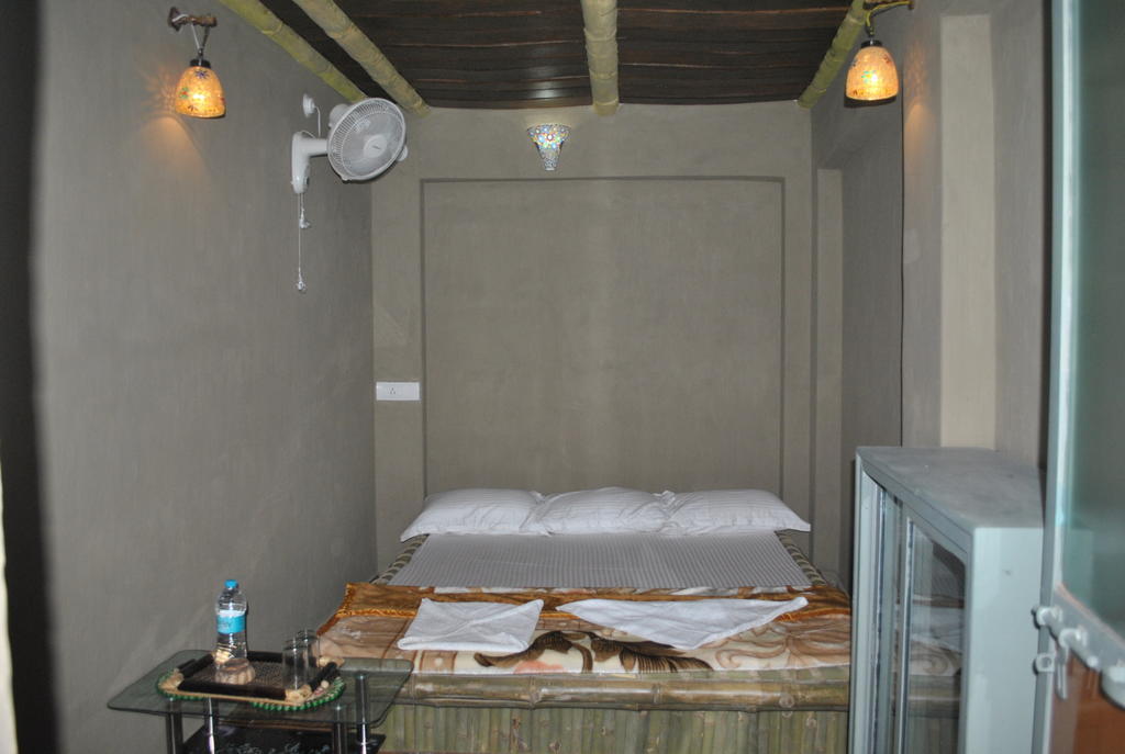 Shri Guest House Varanasi Exterior photo